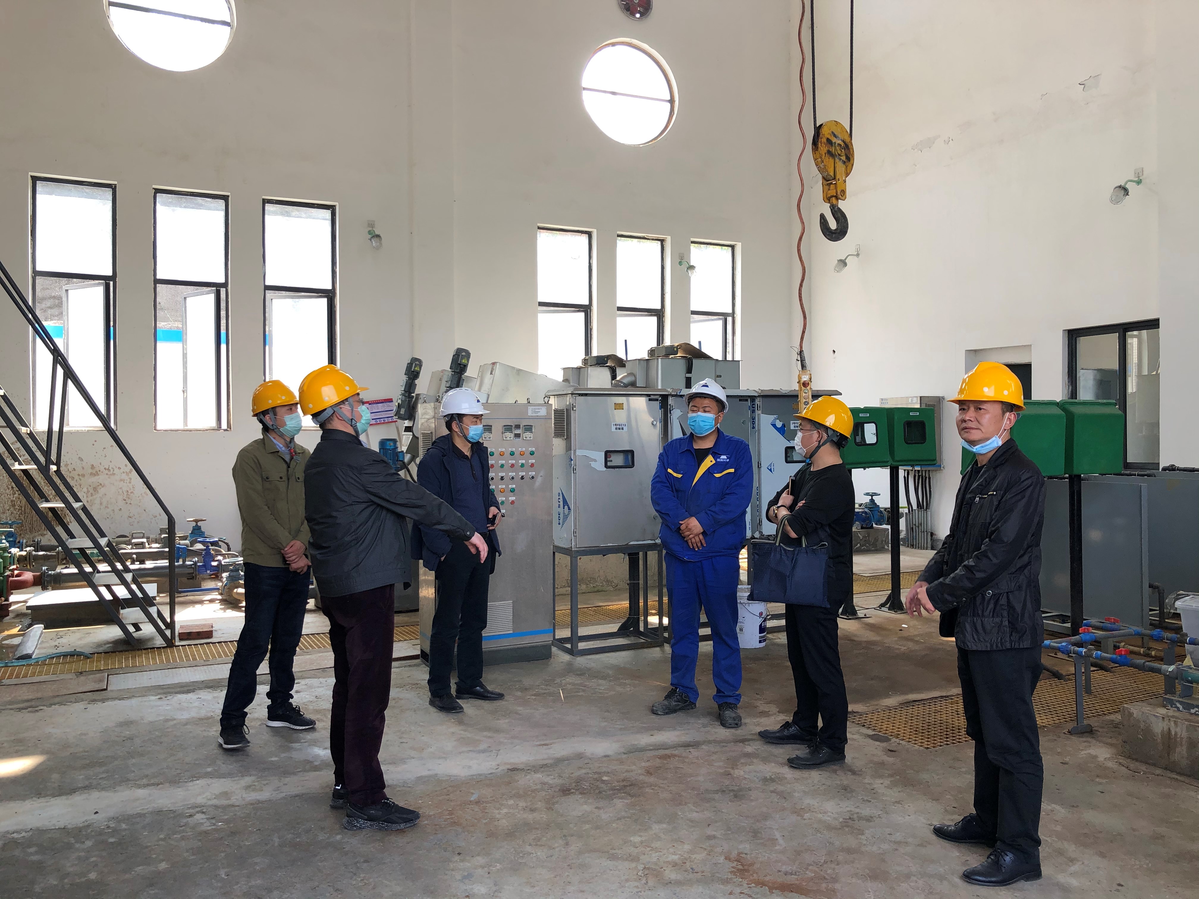 4月8日，，，，，内江市市中区应急治理局向导及清静专家一行赴内江川水投污水处置惩罚有限公司，，，，，对现场清静治理及相关台账资料进项检查，，，，，并对怎样提防清静隐患提出了指导意见。。